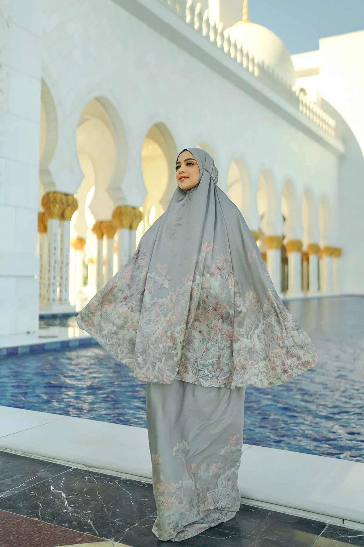 Al Qasr Prayer Robe - Terrazzo