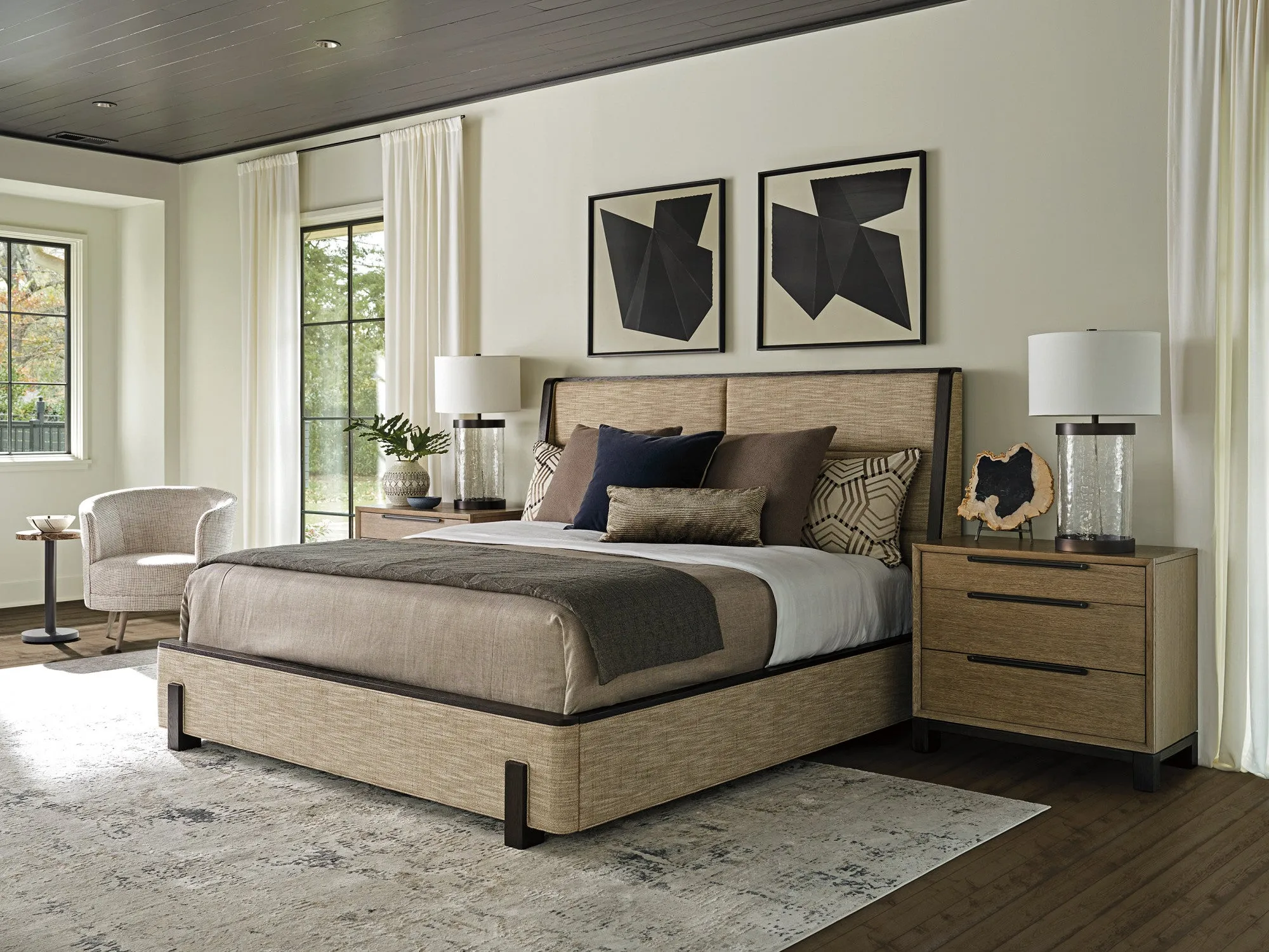 BARCELONA UPHOLSTERED BED