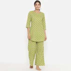 Floweret on Green loungewear