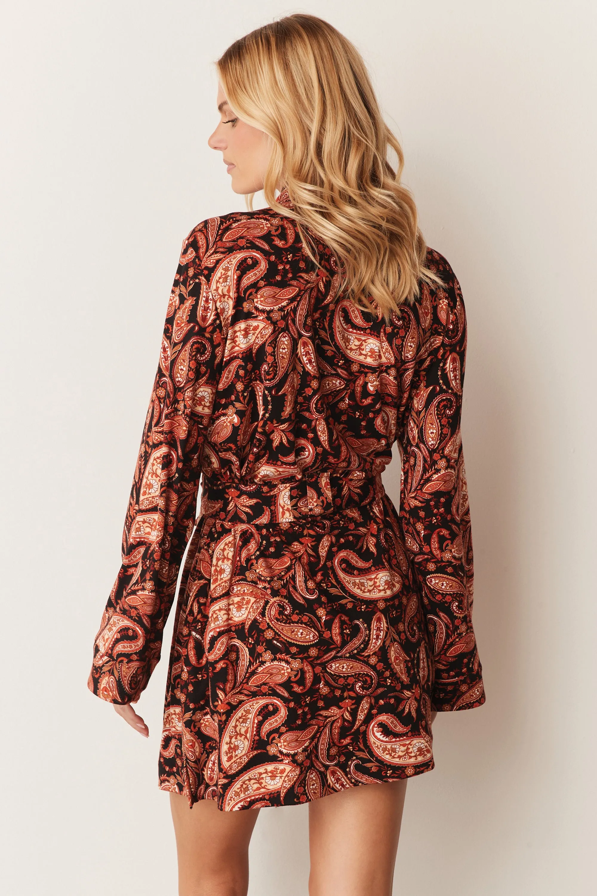 Meadow Classic Short Robe | Paisley