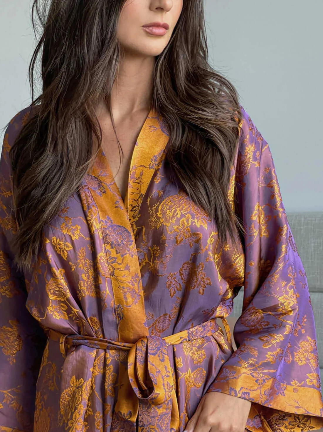 Elegant Oriental Jacquard Kimono Robe